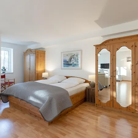 Ferienwohnung Die 1 *